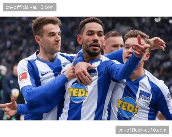 关键对决前瞻：沙尔克04与柏林赫塔的保级生死战，防守纪律性将成为胜负手。